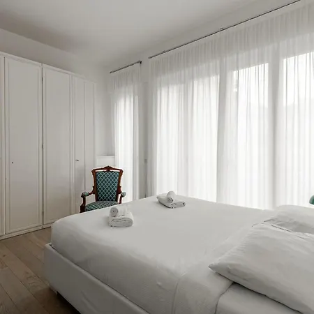 Apartamento 1br Uberto Visconti Di Modrone A With Balcony In *
