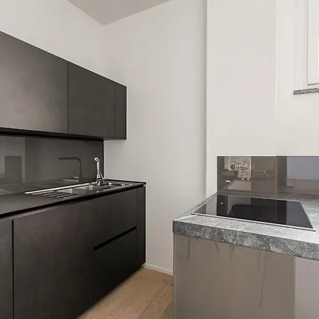 1br Uberto Visconti Di Modrone A With Balcony In Apartamento