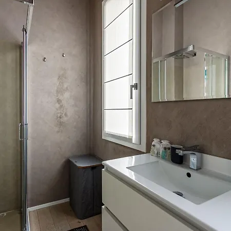 Apartamento 1br Uberto Visconti Di Modrone A With Balcony In