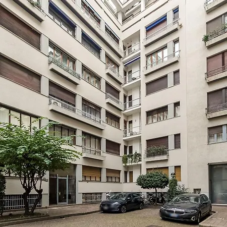 Apartamento 1br Uberto Visconti Di Modrone A With Balcony In Milão