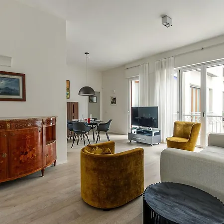 1br Uberto Visconti Di Modrone A With Balcony In Apartamento